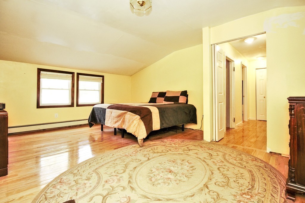 58 Londonderry Road Framingham, MA 01701 - Photo 17 of 26 Gallery Image 17