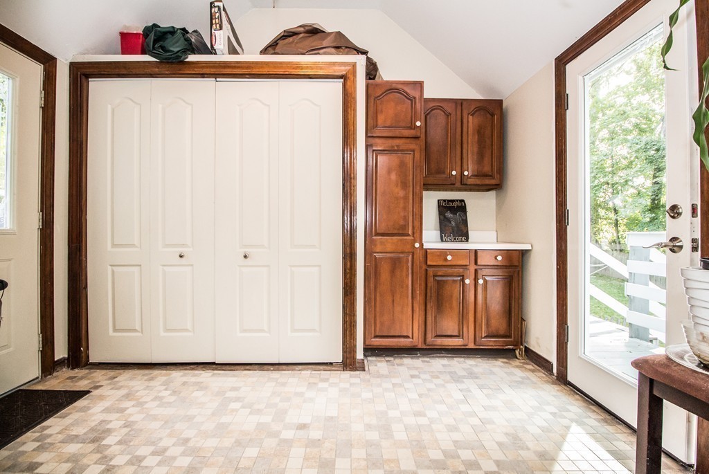 58 Londonderry Road Framingham, MA 01701 - Photo 18 of 26 Gallery Image 18