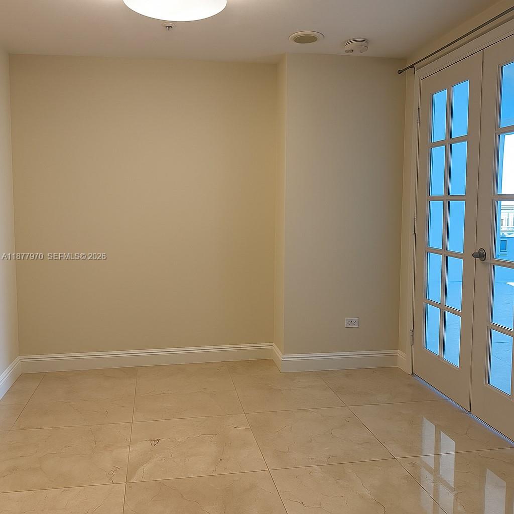848 Brickell Key Drive, Unit 2502 Miami, FL 33131 - Photo 25 of 40 a view of an empty room