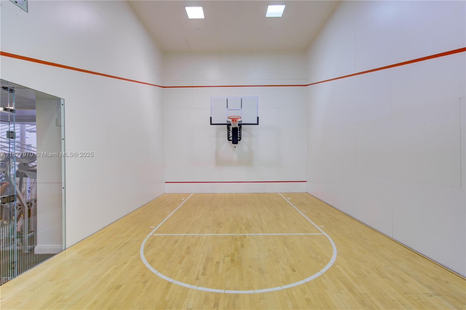 848 Brickell Key Drive, Unit 2502 Miami, FL 33131 - Photo 37 of 40 a view of a room with a ceiling fan