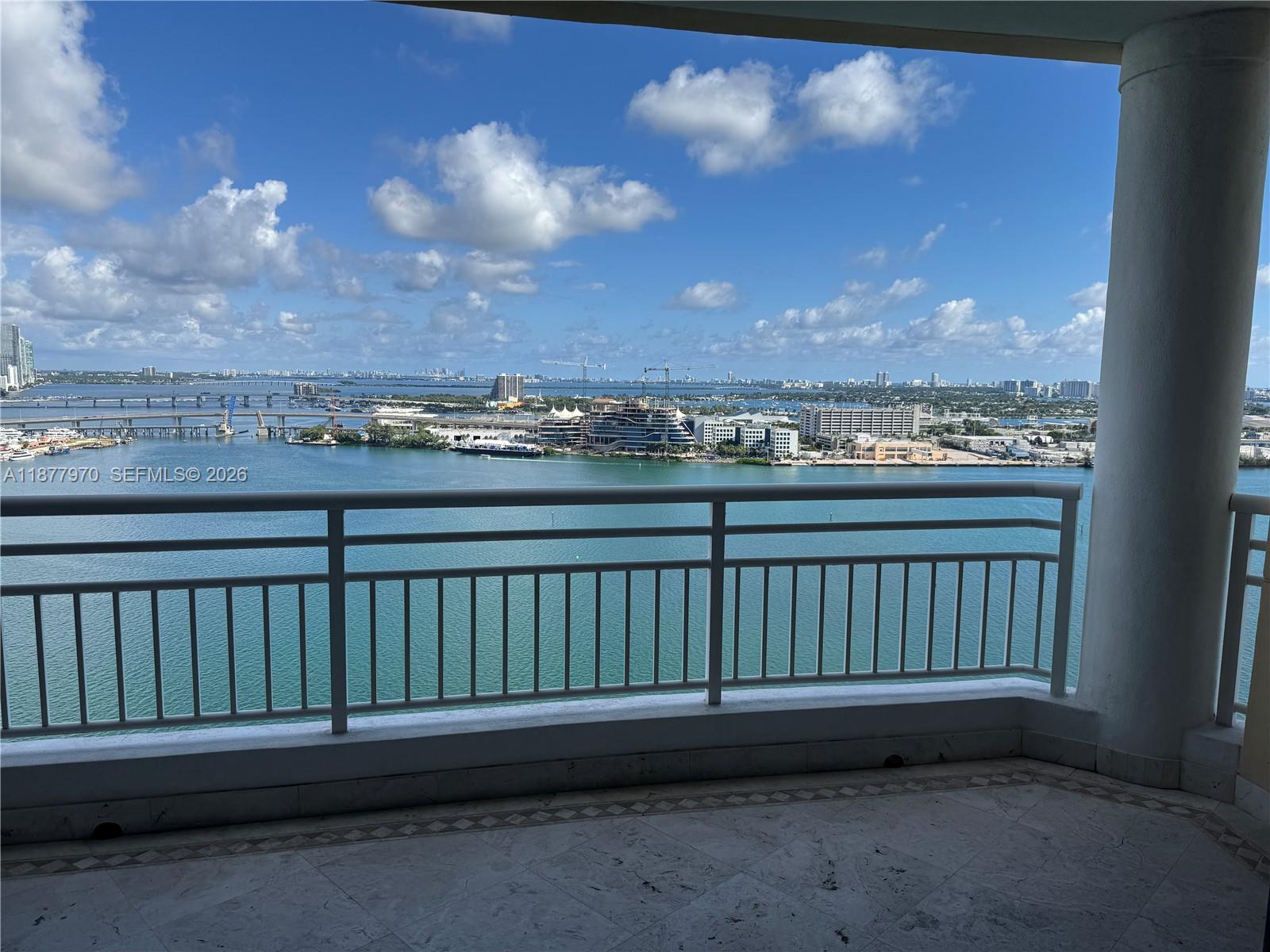 848 Brickell Key Drive, Unit 2502 Miami, FL 33131 - Photo 5 of 40 a view of a roof deck