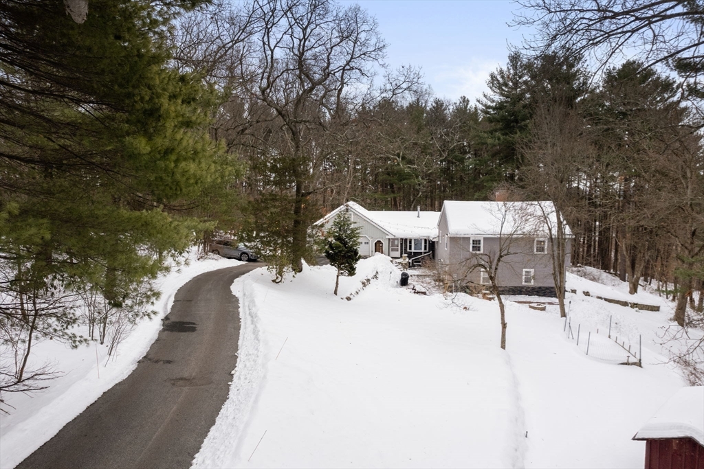 21 Pleasantview Terrace Framingham, MA 01701 - Photo 2 of 25