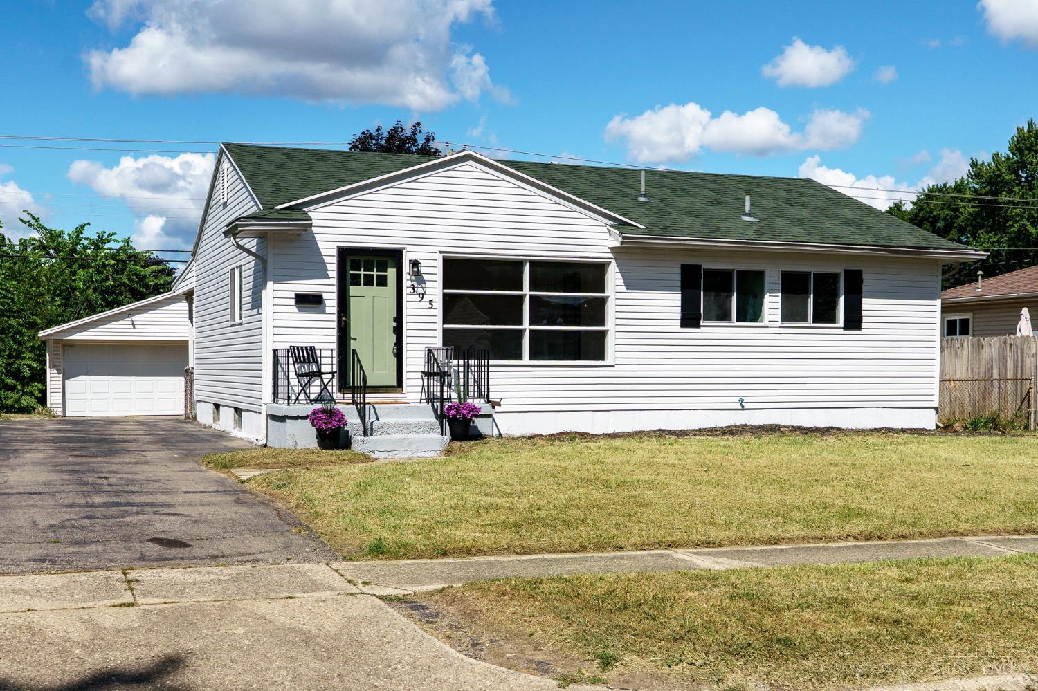 395 Dundee Circle Riverside, OH 45431 - Photo 2 of 46 Gallery Image 2