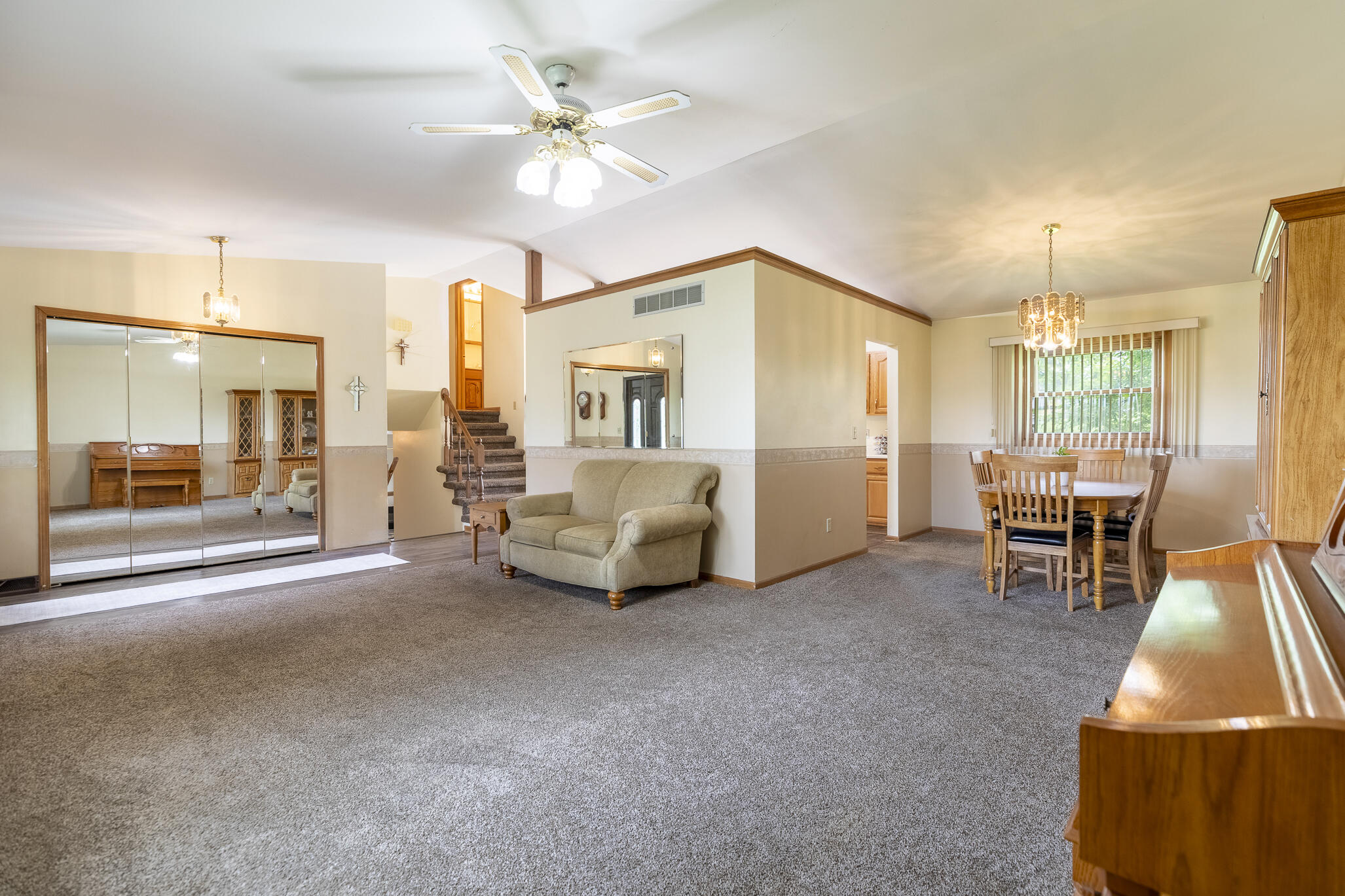 1762 Broadacre Road Crown Point, IN 46307 - Photo 11 of 63 2054x1369
