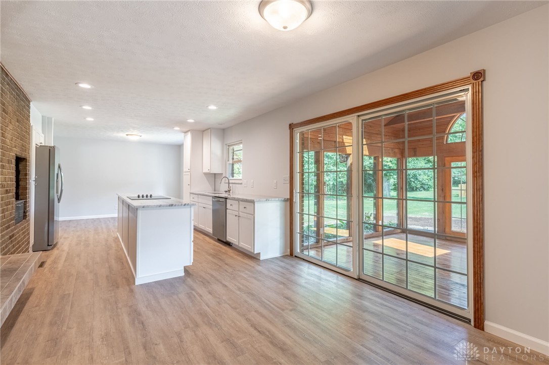 8470 Crossley Road Springboro, OH 45066 - Photo 12 of 46 Gallery Image 12