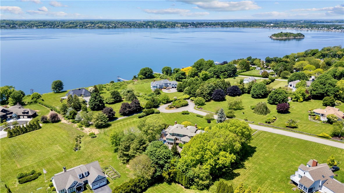 95 Riverscape Lane Tiverton, RI 02878 - Photo 3 of 50