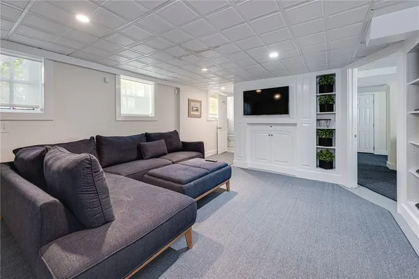 $4,200 | 83 John Street, Newport, RI 02840