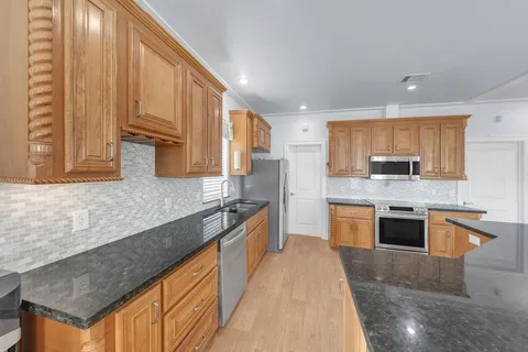 $499,900 | 128 Mar Vista Court, Surfside Beach, TX 77541