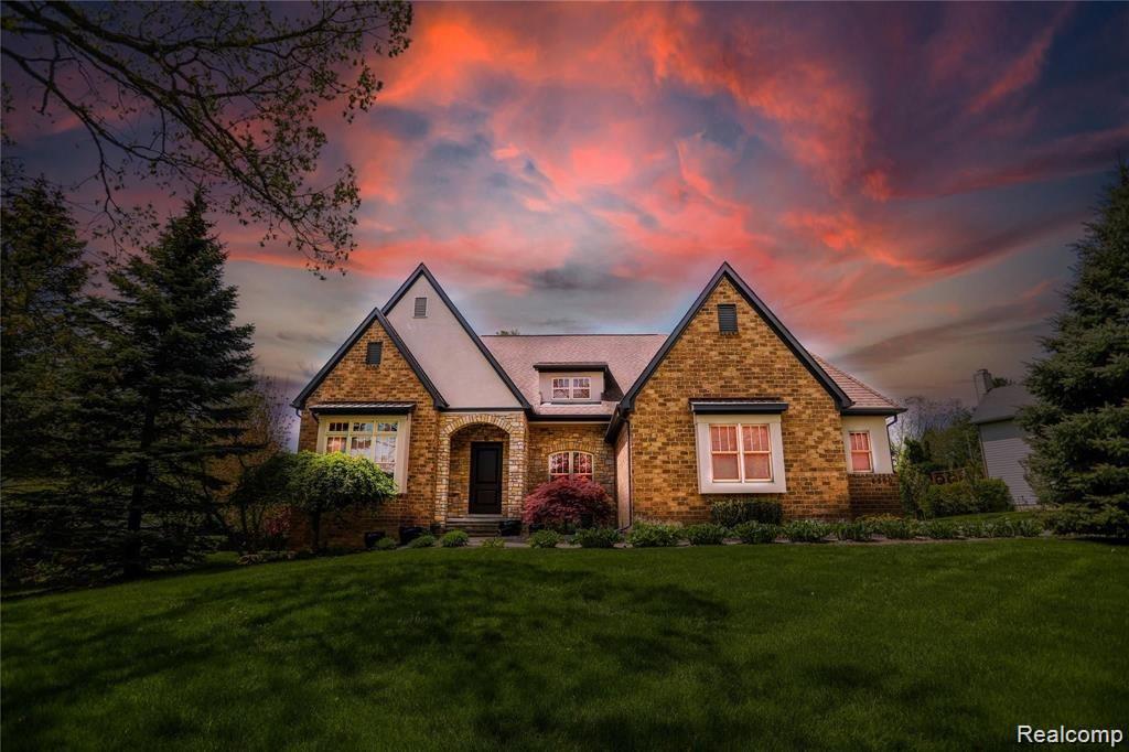 6350 Orion Road Rochester, MI 48306 - Photo 3 of 97 Gallery Image 3
