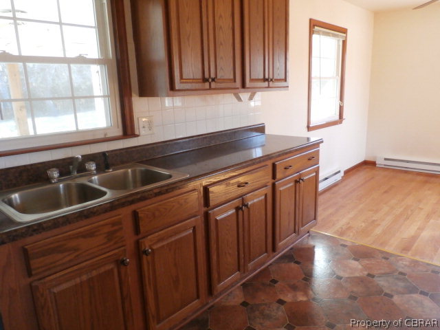 310 Johnson Road Urbanna, VA 23175 - Photo 4 of 11