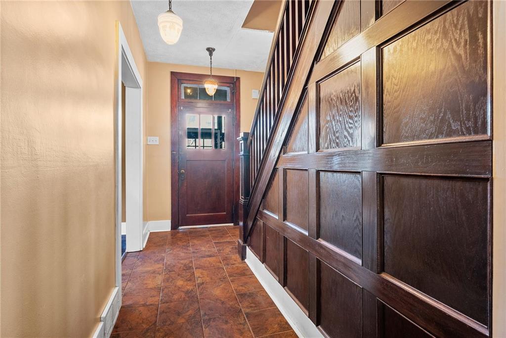 1143 13th Street McKees Rocks, PA 15136 - Photo 4 of 48