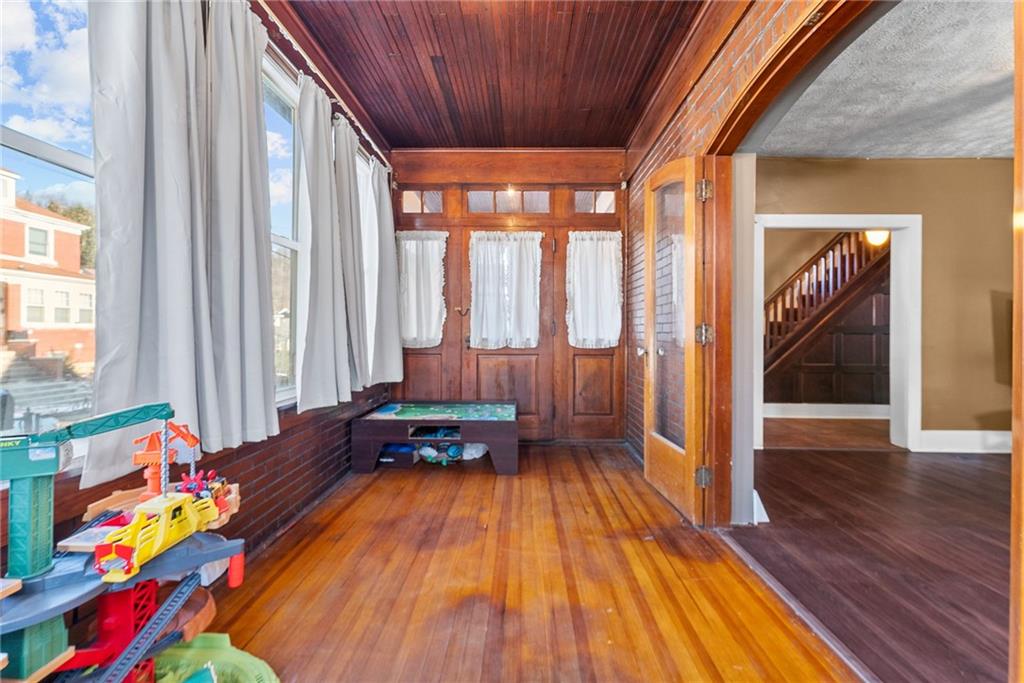 1143 13th Street McKees Rocks, PA 15136 - Photo 7 of 48