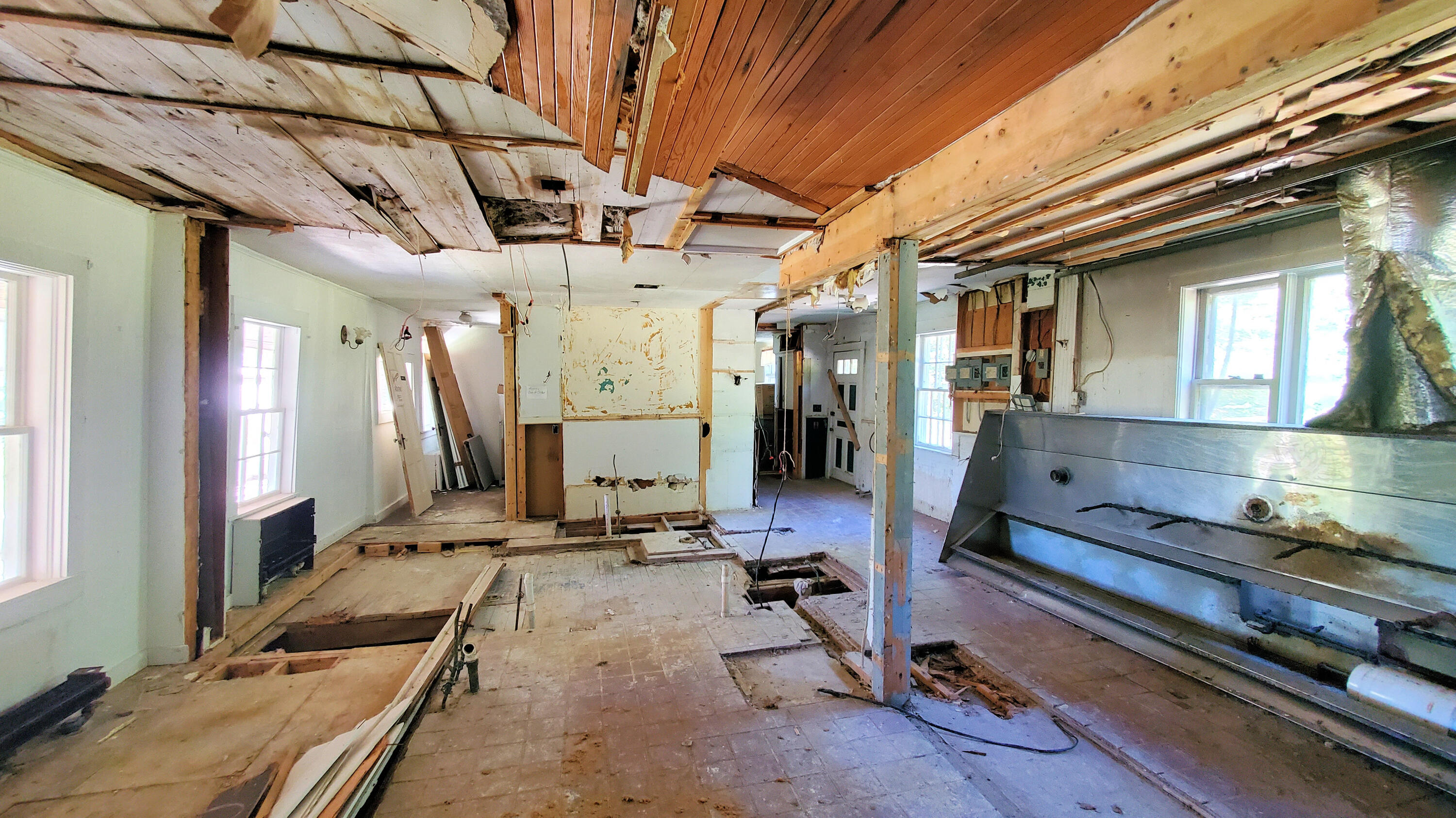 884 Surry Road Surry, ME 04684 - Photo 17 of 64 Kitchen