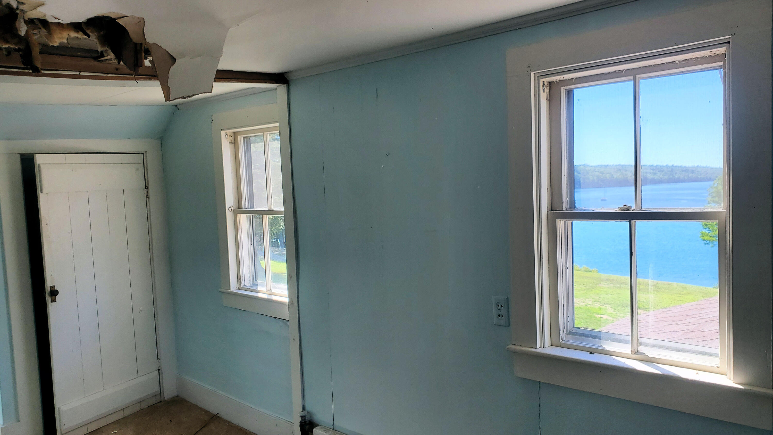 884 Surry Road Surry, ME 04684 - Photo 33 of 64 Bedroom 7 Upstairs