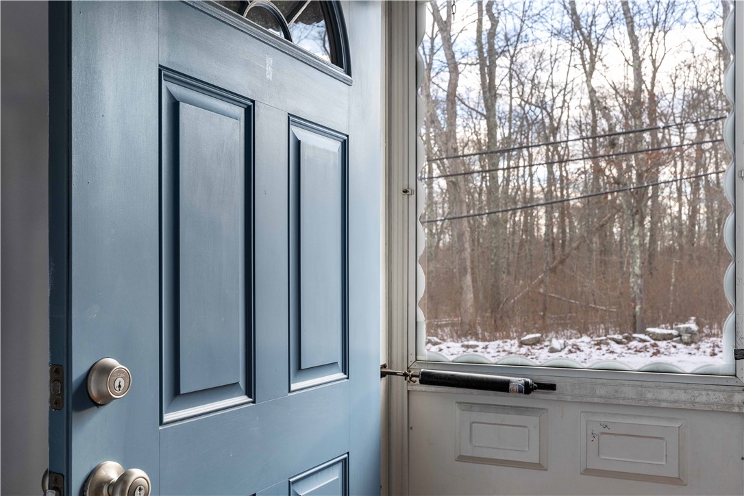 214 Souza Road Tiverton, RI 02878 - Photo 7 of 32 Gallery Image 7