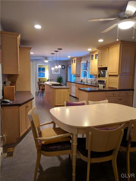 6901 Sell Road Zionsville, PA 18092 - Photo 17 of 33 Gallery Image 17