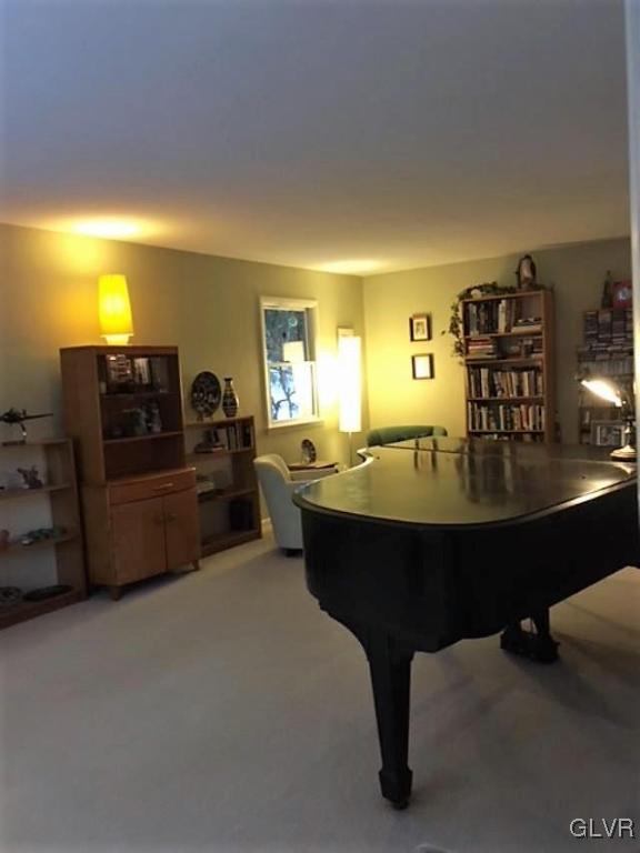 6901 Sell Road Zionsville, PA 18092 - Photo 18 of 33 living room