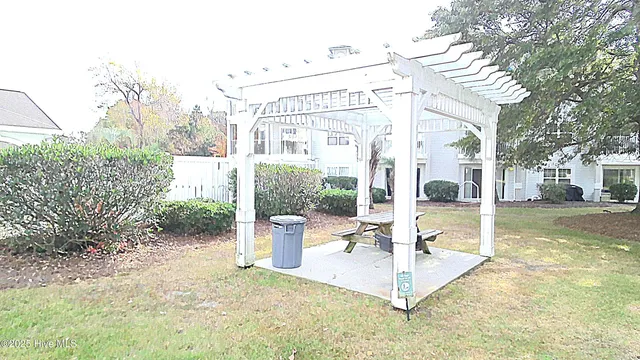 $1,200 | 908 Resort Circle, Unit 108, Sunset Beach, NC 28468
