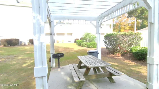 $1,200 | 908 Resort Circle, Unit 108, Sunset Beach, NC 28468