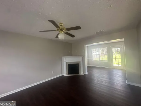 $1,800 | 6110 Flagstaf Walk, McDonough, GA 30252