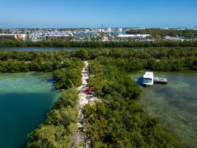 $9,499,000 | 7000 5th Street, Stock Island, FL 33040