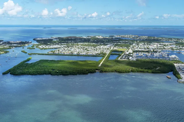 $9,499,000 | 7000 5th Street, Stock Island, FL 33040