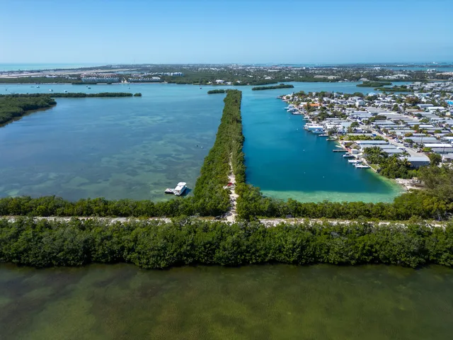 $9,499,000 | 7000 5th Street, Stock Island, FL 33040