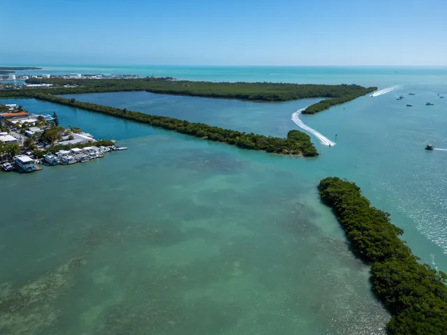 $9,499,000 | 7000 5th Street, Stock Island, FL 33040