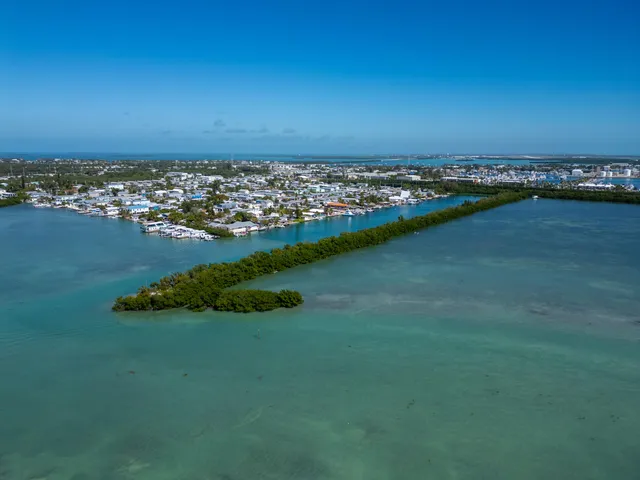 $9,499,000 | 7000 5th Street, Stock Island, FL 33040