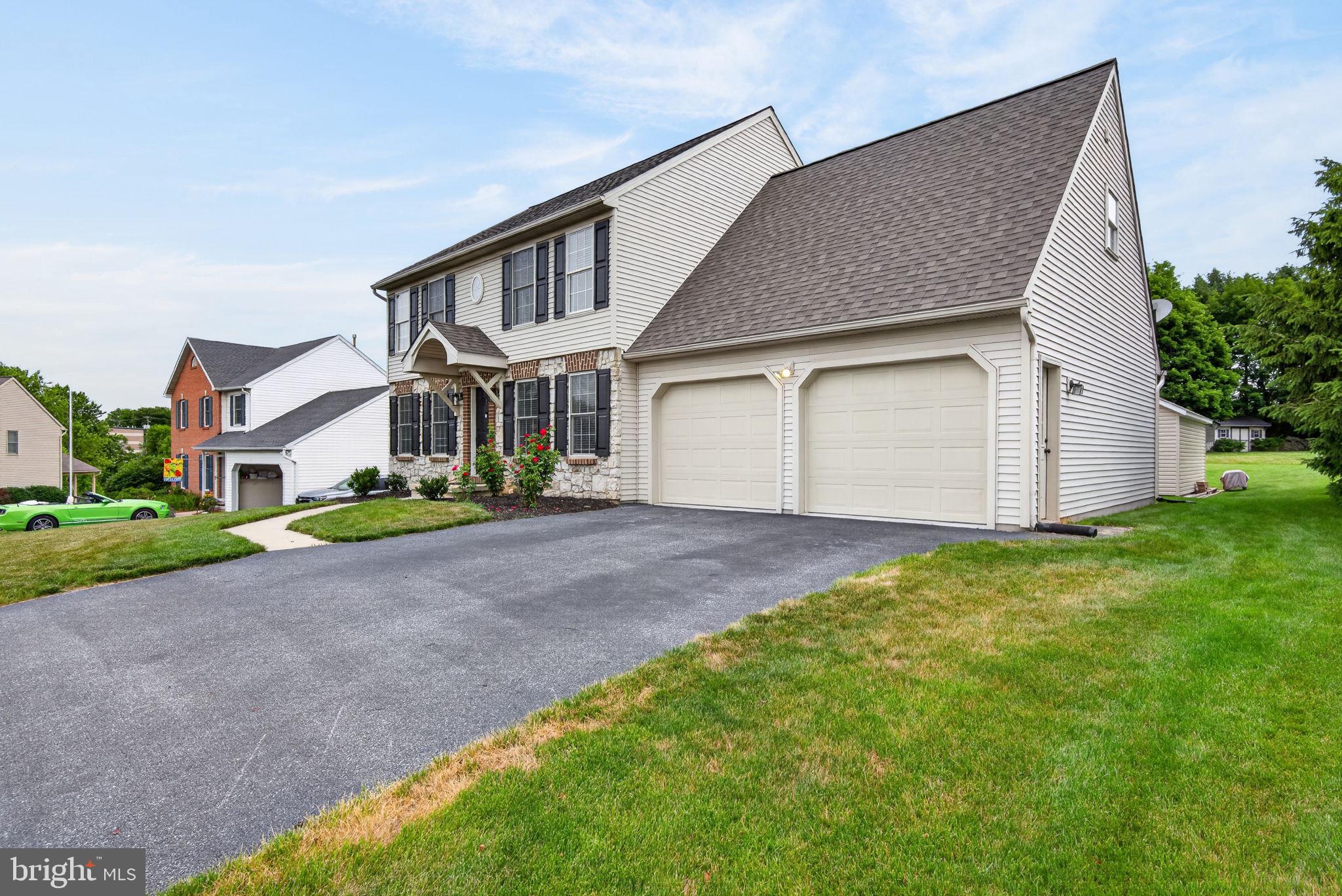 7 Marquis Court Lititz, PA 17543 - Photo 2 of 55