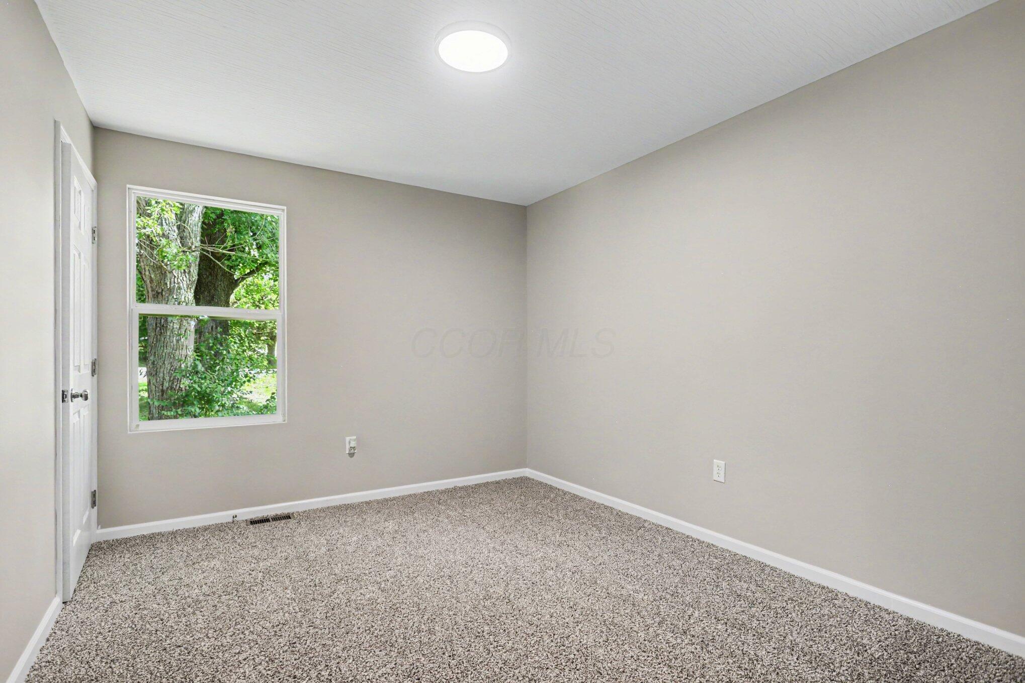 6787 Royalton Road Southwest Lancaster, OH 43130 - Photo 14 of 29