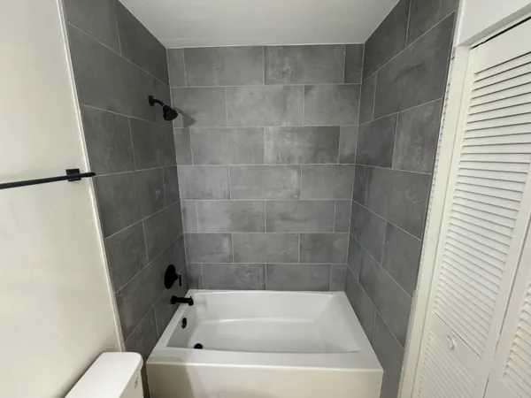 $1,600 | 1854 Abbey Road, Unit 102, West Palm Beach, FL 33415