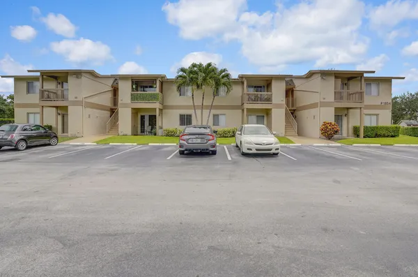 $1,600 | 1854 Abbey Road, Unit 102, West Palm Beach, FL 33415