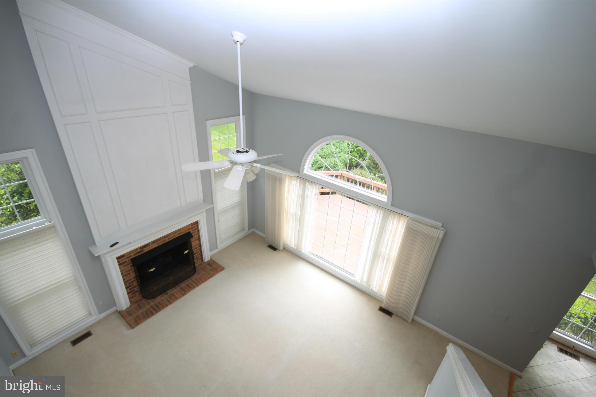 2703 Courthouse Oaks Road Vienna, VA 22181 - Photo 11 of 30 Family Room