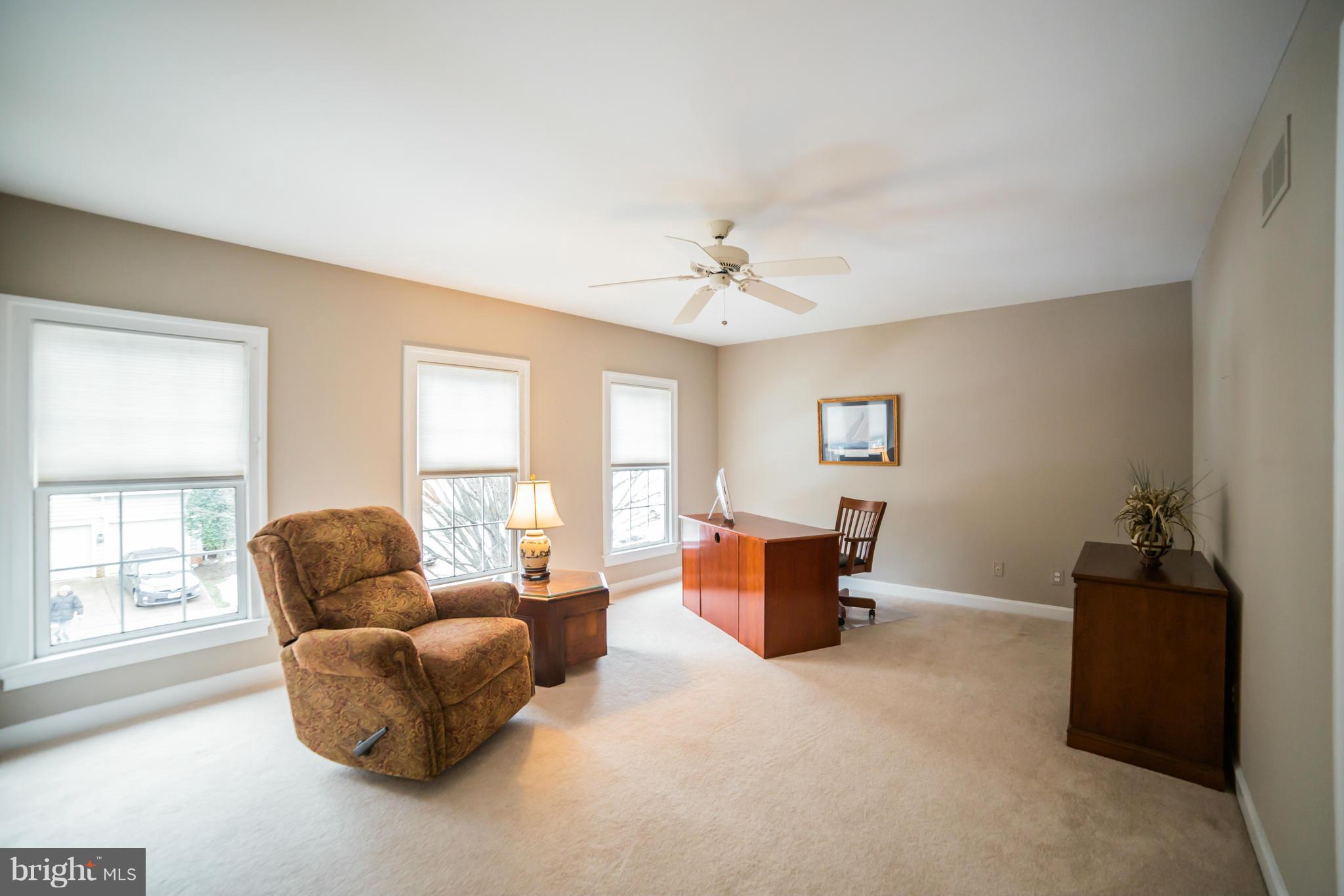 2703 Courthouse Oaks Road Vienna, VA 22181 - Photo 23 of 30 Bedroom
