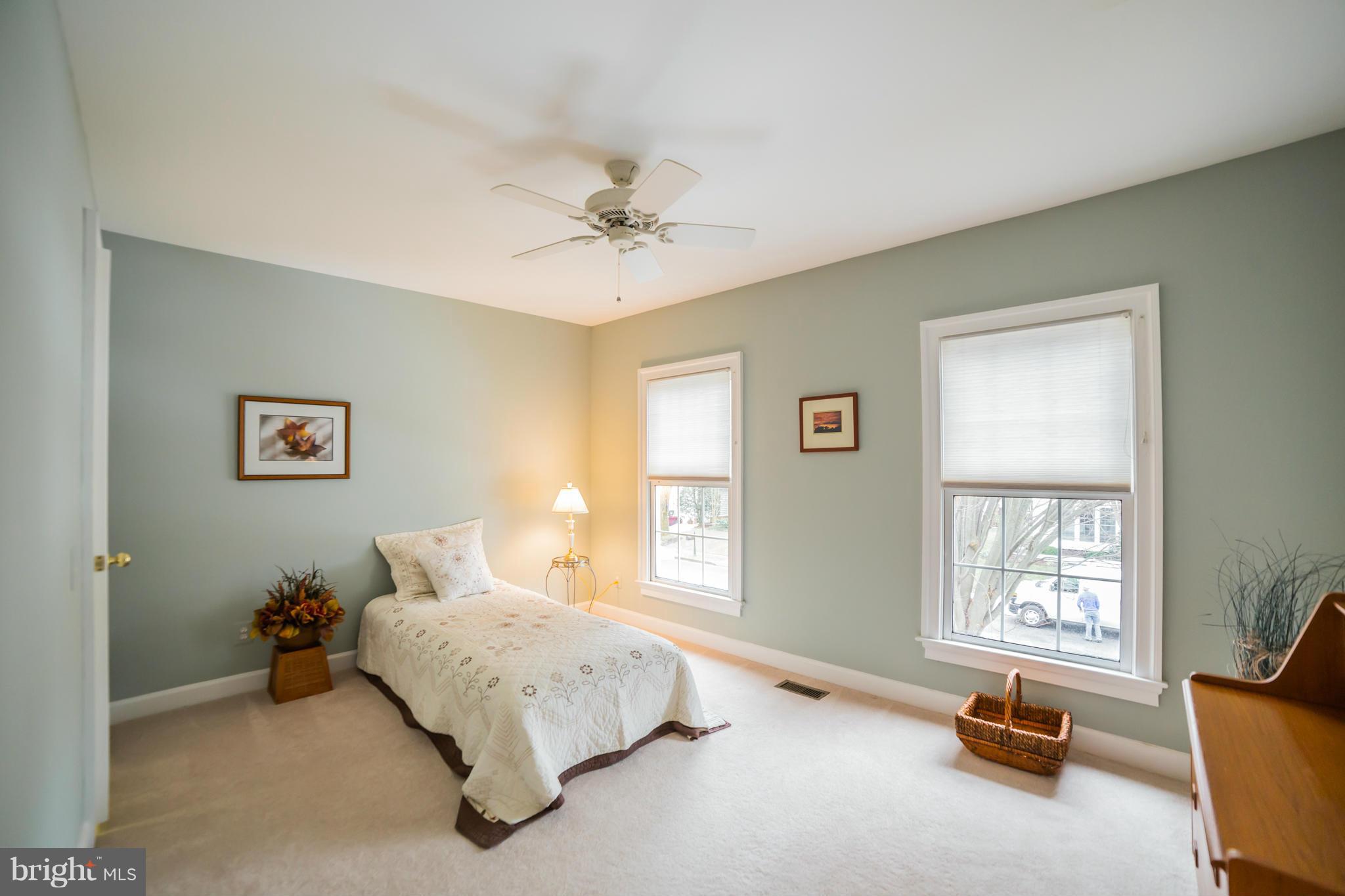2703 Courthouse Oaks Road Vienna, VA 22181 - Photo 24 of 30 Bedroom