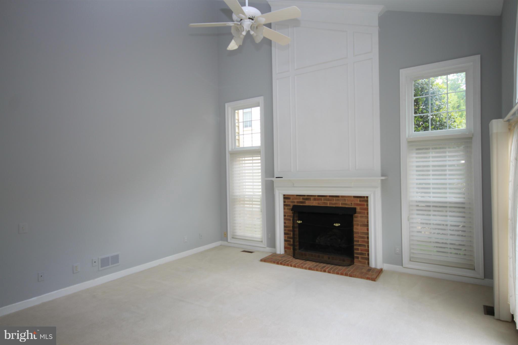 2703 Courthouse Oaks Road Vienna, VA 22181 - Photo 8 of 30 Family Room