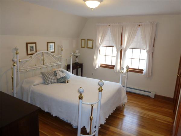 243 Haynes Road Sudbury, MA 01776 - Photo 11 of 20
