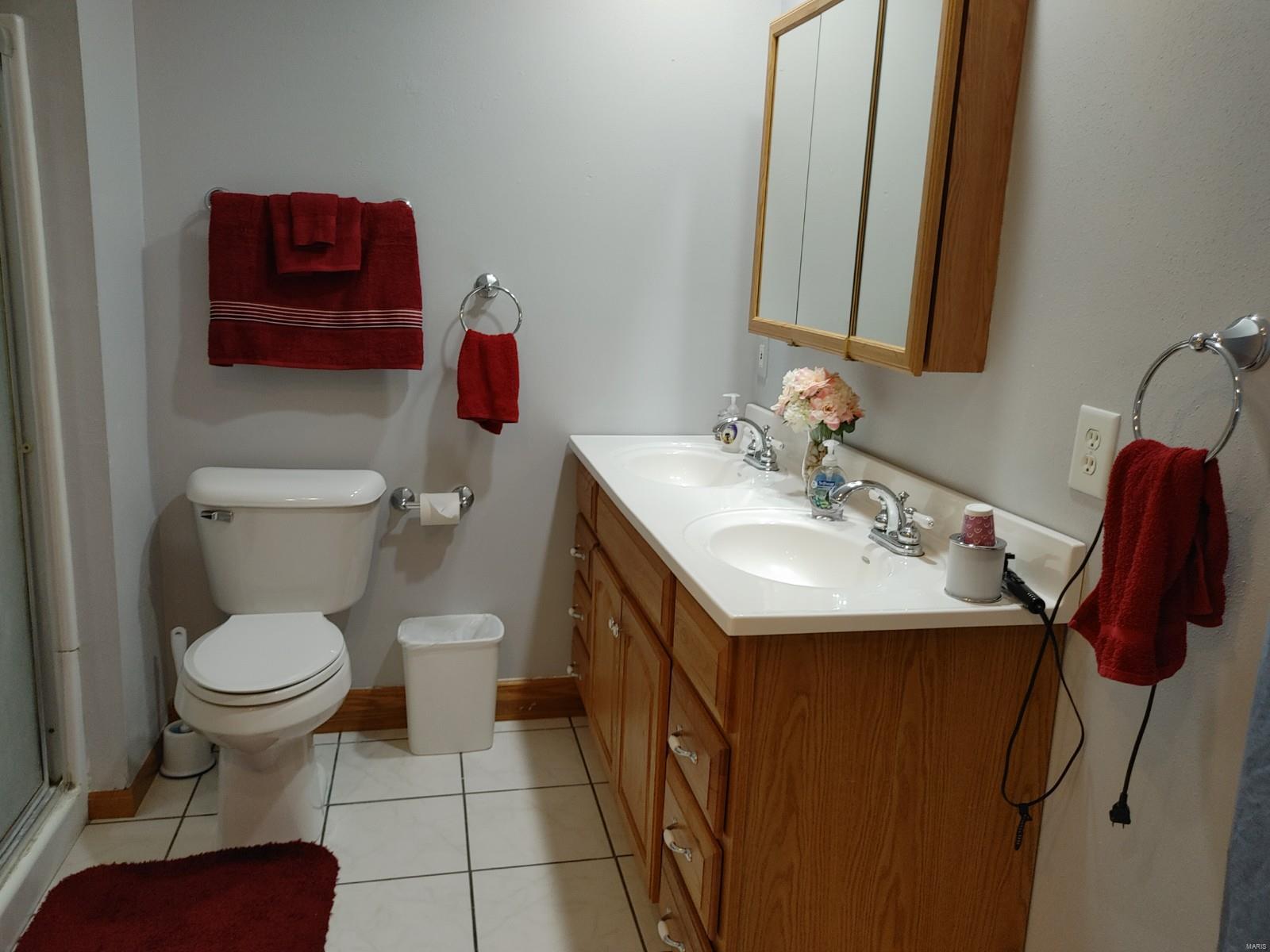 927 Long Branch Road Troy, IL 62294 - Photo 37 of 46 Gallery Image 37