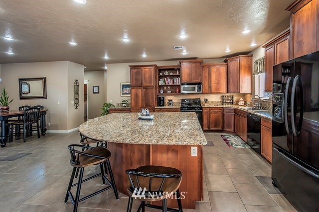 72 Wedgewood Road Walla Walla, WA 99362 - Photo 4 of 17 Gallery Image 4
