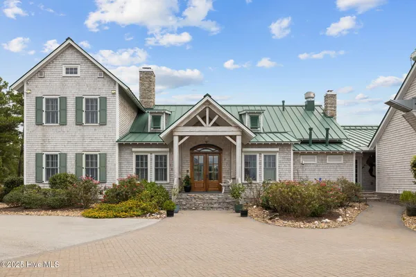 $2,449,000 | 811 Highway 70, Davis, NC 28524