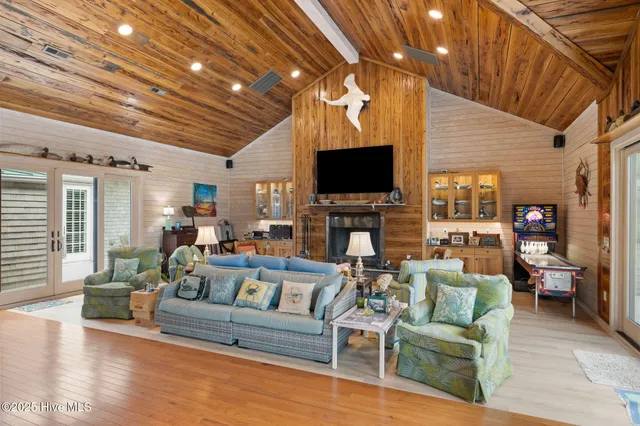 $2,695,000 | 811 Highway 70, Davis, NC 28524