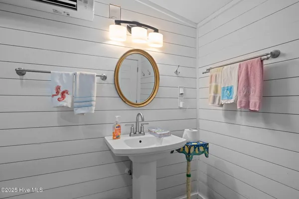 $2,449,000 | 811 Highway 70, Davis, NC 28524