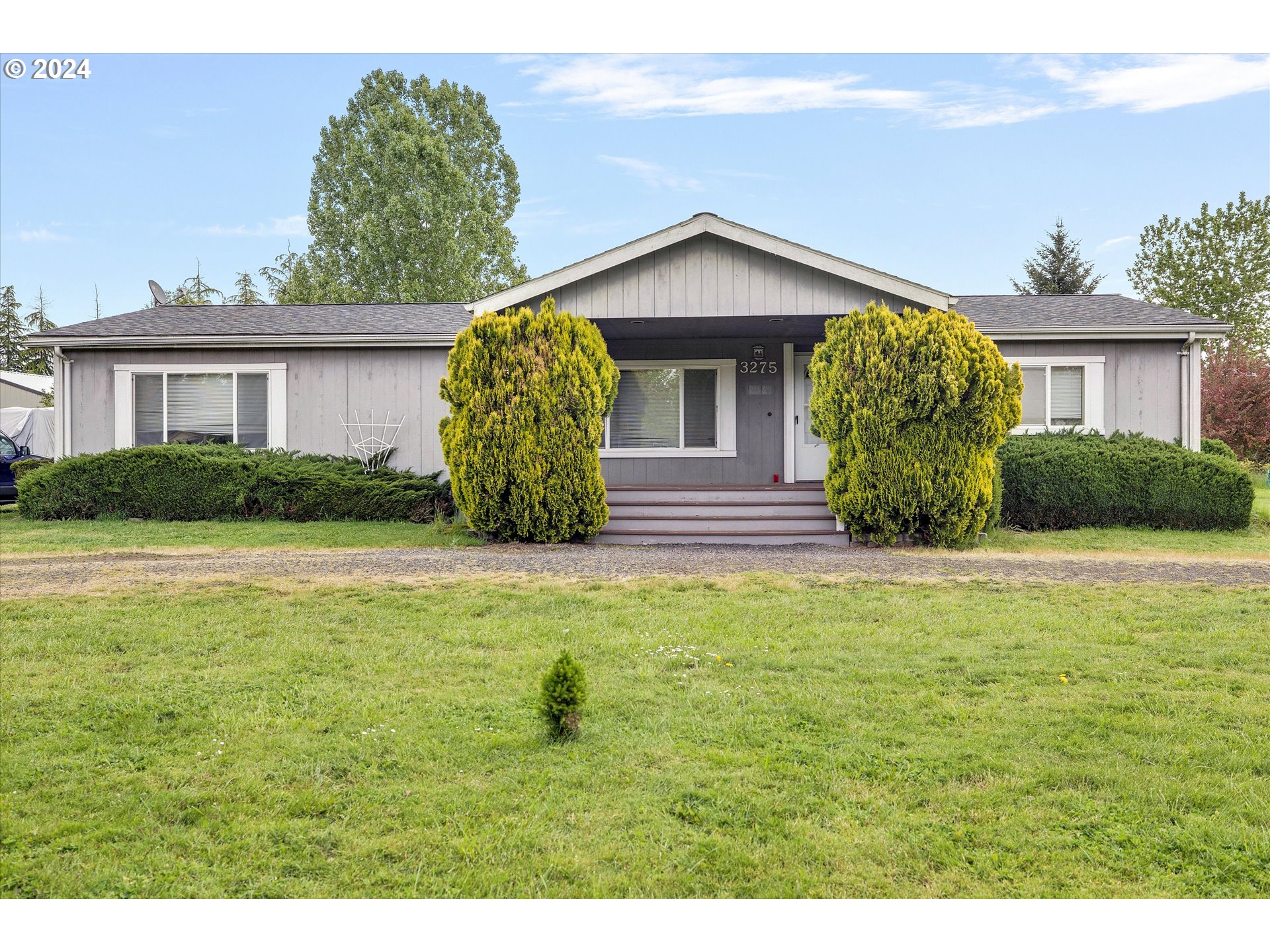 3275 Southeast Locks Road Dayton, OR 97114 - Photo 1 of 18 Gallery Image 1