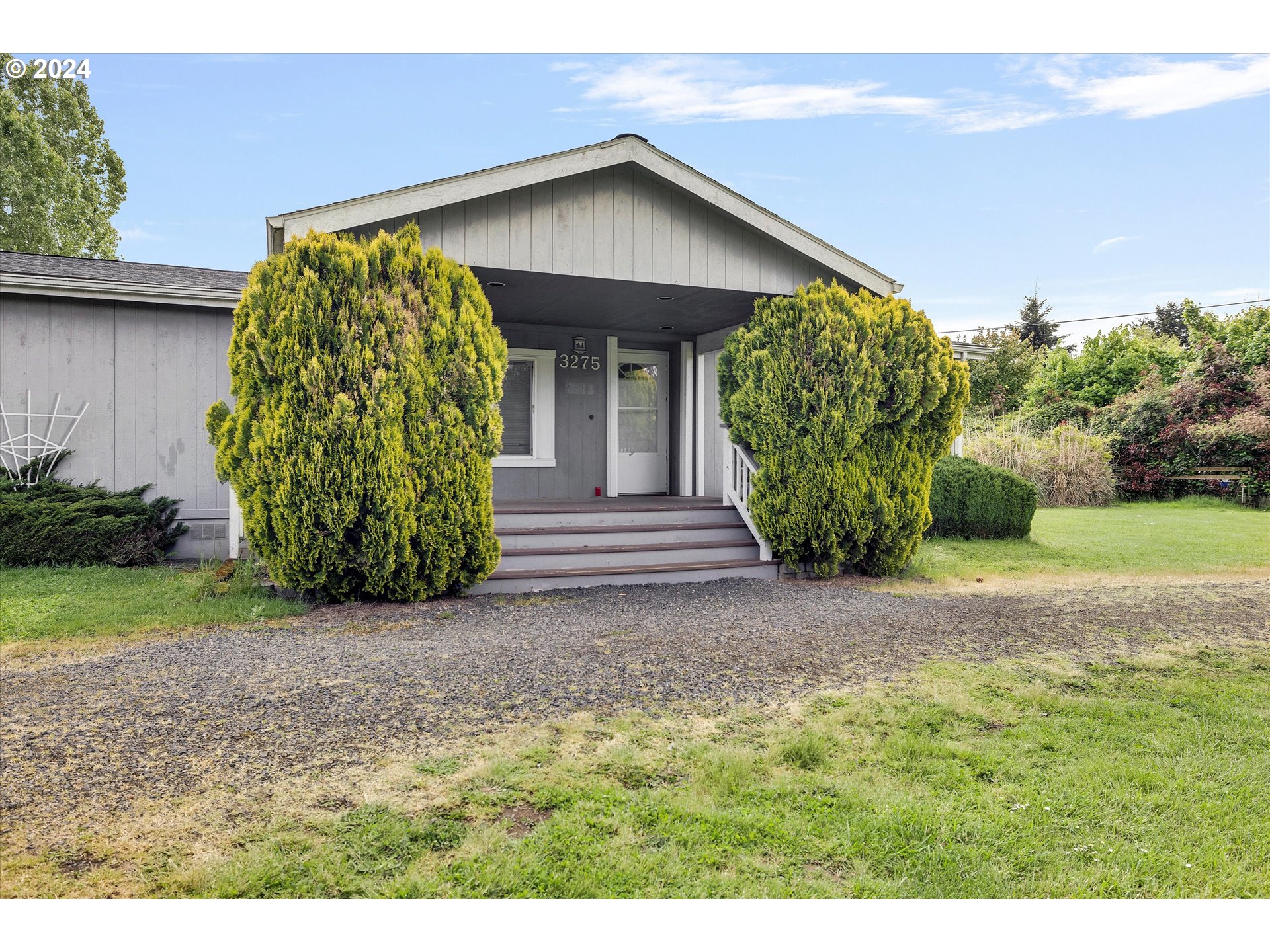 3275 Southeast Locks Road Dayton, OR 97114 - Photo 2 of 18 Gallery Image 2