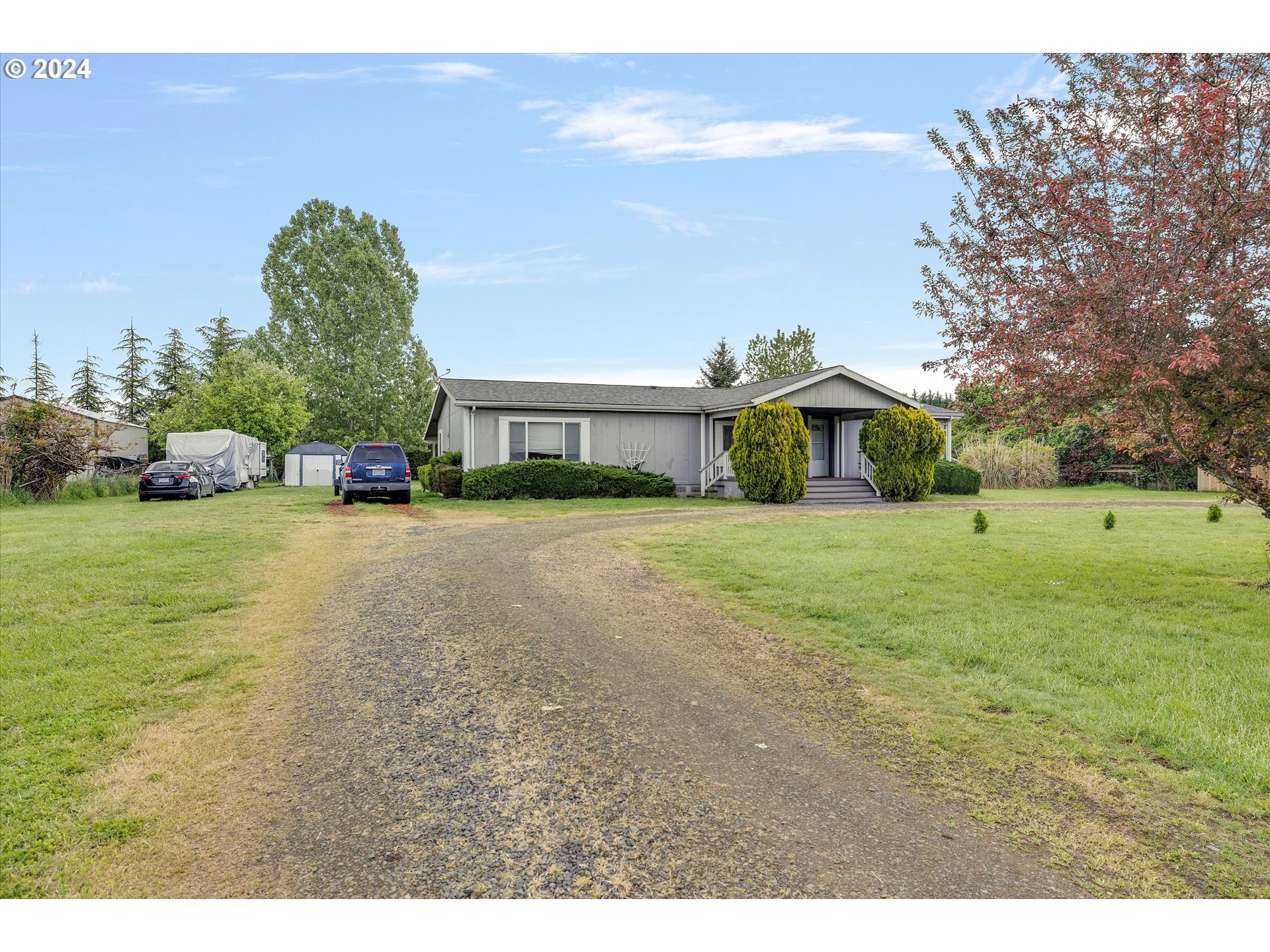 3275 Southeast Locks Road Dayton, OR 97114 - Photo 4 of 18 Front Yard