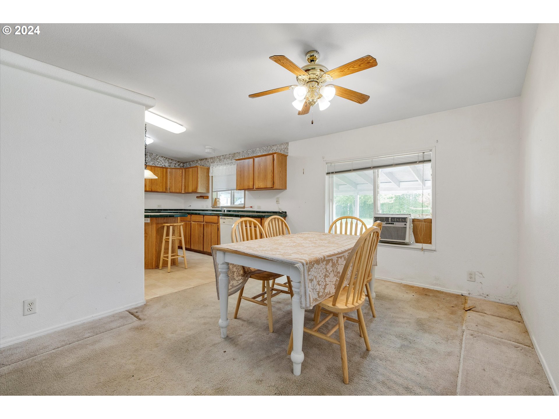 3275 Southeast Locks Road Dayton, OR 97114 - Photo 8 of 18 Dining Room
