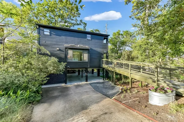 $749,000 | 929 Wynnwood Lane, Houston, TX 77008