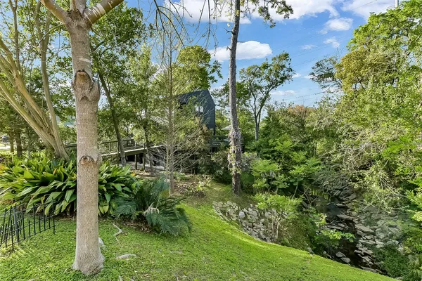 $749,000 | 929 Wynnwood Lane, Houston, TX 77008