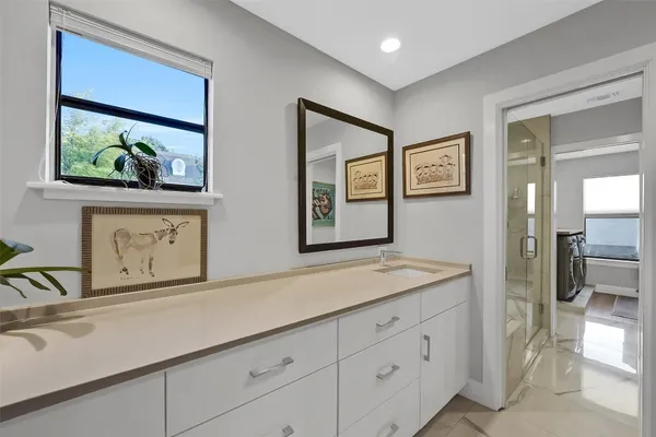 $749,000 | 929 Wynnwood Lane, Houston, TX 77008